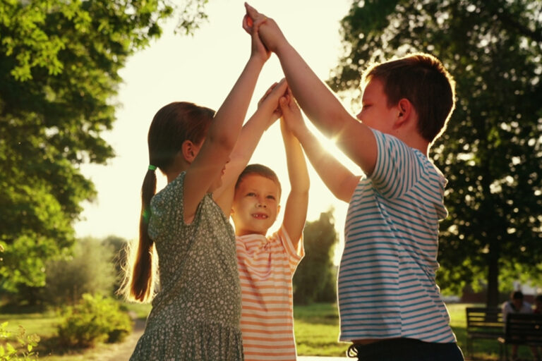 Droits de l’Enfant: Un Fondement Essentiel dans la Société Selon les Principes de l’Islam